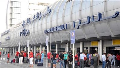 فتح الصالة الرئاسية بالمطار استعدادا لمغادرة السيسي إلى اليونان