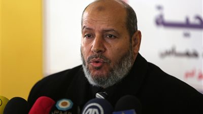 «الحية»: قادة حماس لن يغادروا قطر
