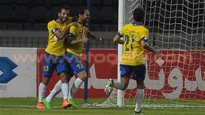 بالفيديو.. الإسماعيلي يتقدم على المصري بهدف في الشوط الأول