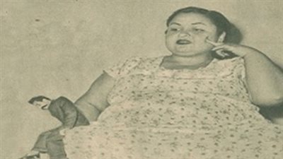 صورة كاريكاتيرية نادرة لـ«رفيعة هانم والسبع أفندى»