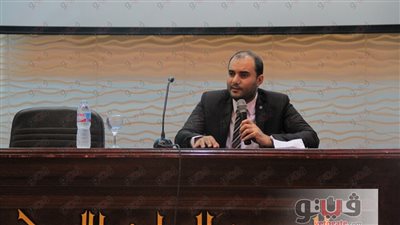 بالصور.. شمس الدين لـ«الشباب»: لا تجعل السلبيات تفقدك قيمتك العلمية