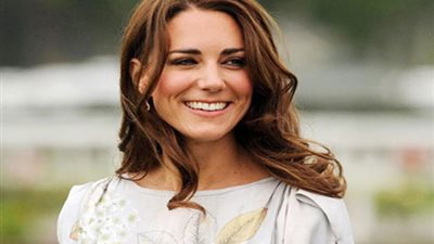 دوقة كمبردج تمنح وداعا ملكيا للديناصور ديبي في لندن