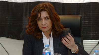 وزيرة الهجرة تتواصل مع الطالب محمد عزت المعتدى عليه ببولندا