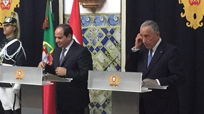 تجهيز القاعة الرئيسية بالاتحادية لمؤتمر السيسي ونظيره البرتغالي