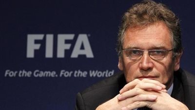 «فيفا» يشيد باعتذار 