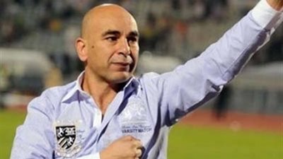 حسام حسن يجتمع بلاعبي المصري لشرح التعليمات قبل مواجهة جرين بافالوز