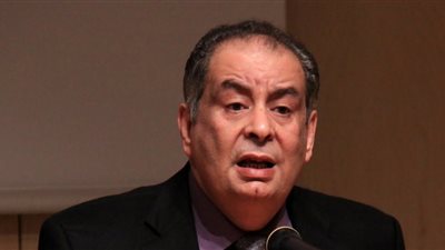 يوسف زيدان: المساس برئيس المركزي للمحاسبات يسرع بـ