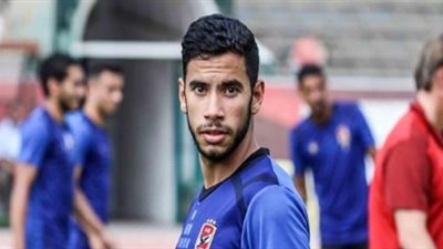 ناصر ماهر يتعرض للإصابة في مران الأهلي بإسبانيا