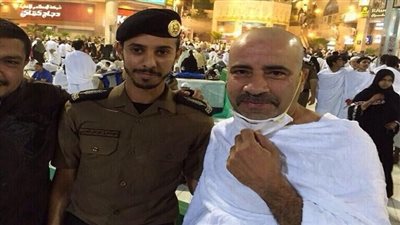 محمد سعد يسافر إلى السعودية لأداء مناسك العمرة