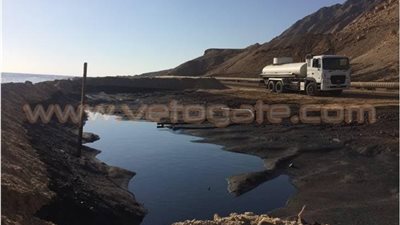 البيئة: مكافحة التلوث الزيتي بـ«رأس العش» برًا وبحرًا