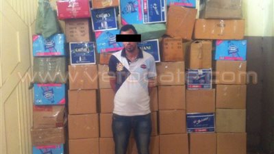 ضبط مخزنين بداخلهما مليون صاروخ ألعاب نارية بالجمالية