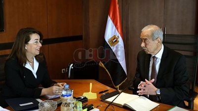 رئيس الوزراء يستعرض موقف التأمينات الاجتماعية على العمالة غير المنتظمة