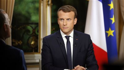 فرنسا تستثمر أموالها في صناعة البطاريات الكهربائية