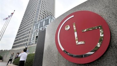 «إل جي» تطرح هاتفها الذكي «في 30» بالتزامن مع عرض «جالاكسي نوت 8»