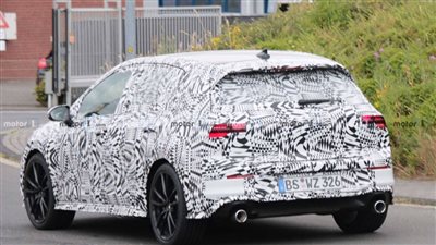 فولكس فاجن تختبر سيارتها جولف GTI الجديدة كليا (صور)