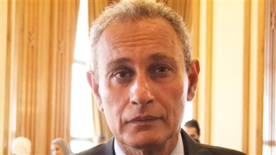 ناصر كامل: 6 مصريين ضحايا برج لندن المحترق