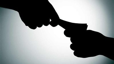 نص تحقيقات النيابة في طلب أمين شرطة رشوة لنقل مسجون إلى عنبر مميز