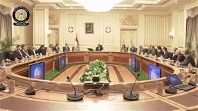 رئيس الوزراء يستقبل وفد اللجنة اليهودية الأمريكية.. مدبولي: السيسي يقود ثورة حقيقية في التعليم.. المرأة العاملة أكثر ميلا لتنظيم الإنجاب.. وتخفيض الفائدة يشجع المستثمرين على الاقتراض