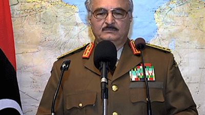 أبواب ليبيا مفتوحة على جميع الاحتمالات.. حفتر يقود سيارة مستبعد وصولها للمحطة الأخيرة.. ميليشيات القاعدة فرضت نفسها على المعادلة.. الإخوان حلقة وصل خفية بين جميع التيارات والجماعة في قلب مراكز القوى