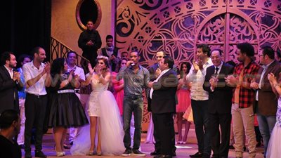 بالصور.. فجر السعيد تشهد عرض «أهلا رمضان» على مسرح الزعيم