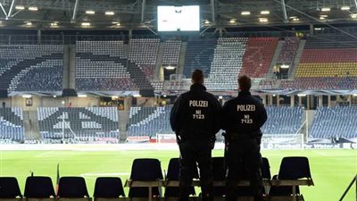 إلغاء مباراة في ألمانيا بعد انطلاقها بـ17 ثانية