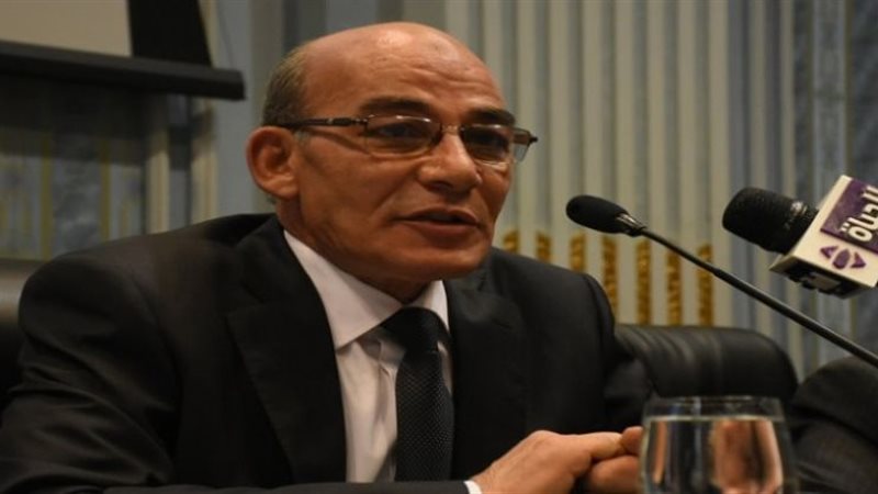 الدكتور عبد المنعم