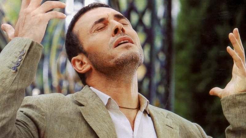  الفنان كاظم الساهر