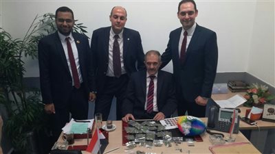 إحباط تهريب مخدرات داخل «مخدة» بمطار القاهرة