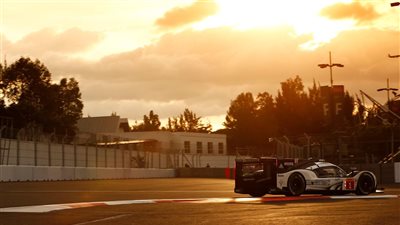 الإمارات تنتهي من تصنيع أول سيارة محلية الصنع