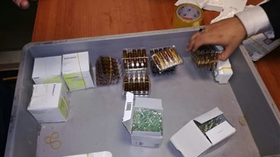 ضبط أدوية أطفال بمليون جنيه بحوزة راكب بمطار القاهرة