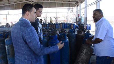 بالصور.. الرقابة الإدارية تتابع العمل بمستودعات البوتاجاز في البحر الأحمر