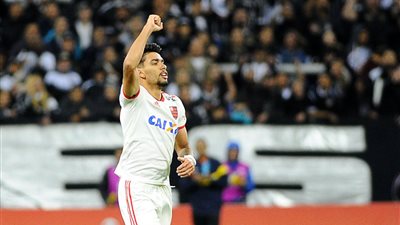 البرازيلي باكيتا ينضم لميلان في يناير المقبل