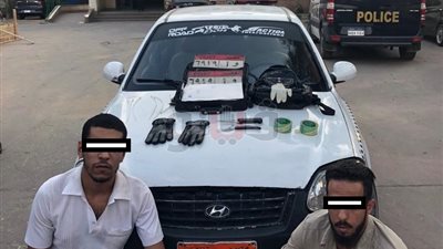 ضبط طالبين سرقا سيارة أجرة بالإكراه وأصابا سائقها في القطامية