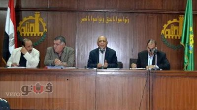 توزيع ٤٠ صندوق قمامة لمواجهة أزمات النظافة بشبرا الخيمة