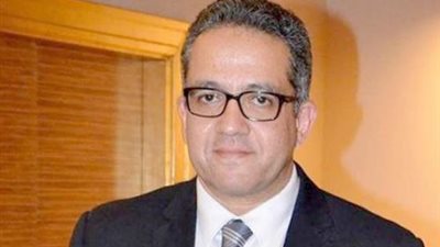 وزير الآثار: أول فاترينة عرض للمتحف الكبير تصل من ألمانيا خلال أيام