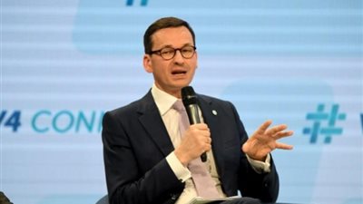 رئيس الوزراء البولندي يصعد ضد نتنياهو ويلغي زيارته لإسرائيل