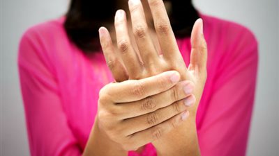 7 علامات تكشف لك نقص الكالسيوم بجسمك