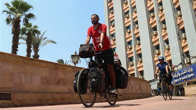 يا فرحة ما تمت.. «نوفل» يكشف كواليس 80 يومًا لدعم المنتخب على العجلة