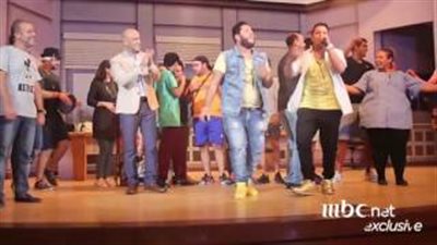 بالفيديو.. رقص أشرف عبدالباقي ونجوم مسرح مصر على مهرجان «الدخلاوية»