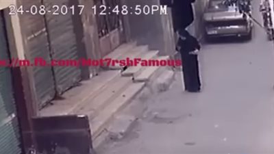 بالفيديو.. نشطاء يطلقون حملة للقبض على متحرش بسيدة في الجيزة