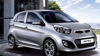 ارتفاع جنوني في أسعار السيارات بمعارض السوق السوداء.. «كيا بيكانتو» تسجل 145 ألف جنيه.. «نيسان صني» تصل 150 ألفا.. «هيونداي فيرنا» تتخطى 130 ألفا.. «شيفروليه أفيو