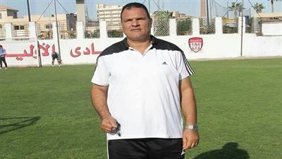 نبيل محمود يقترب من تدريب فريق المنصورة