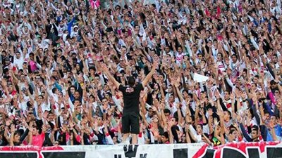 ارتباك داخل الـ«وايت نايتس» بعد تعرض حافلة الزمالك للرشق بالحجارة