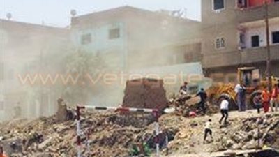 بالصور.. شرطة المسطحات: إزالة العشش والتعديات بالردم على النيل بمنطقة العياط