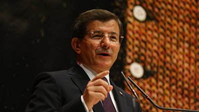 «أوغلو» يثني على وحدة الشعب التركي مع الجيش ضد الانقلاب