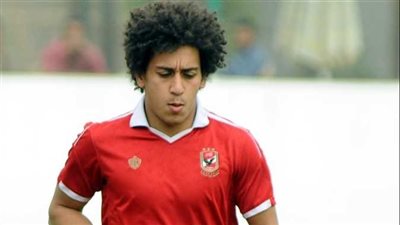 حسين السيد يواصل تدريباته التأهيلية بمعسكر الأهلي