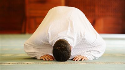 وفاة إمام مسجد أثناء الصلاة في دمياط