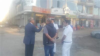 بالصور.. محافظ البحر الأحمر يستكمل جولته التفقدية بطريق النصر