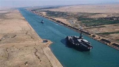 عبور 60 سفينة بحمولة 3.4 ملايين طن قناة السويس