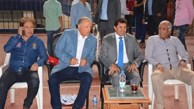 وزير الرياضة يحضر مران المنتخب الوطني استعدادا لسوازيلاند